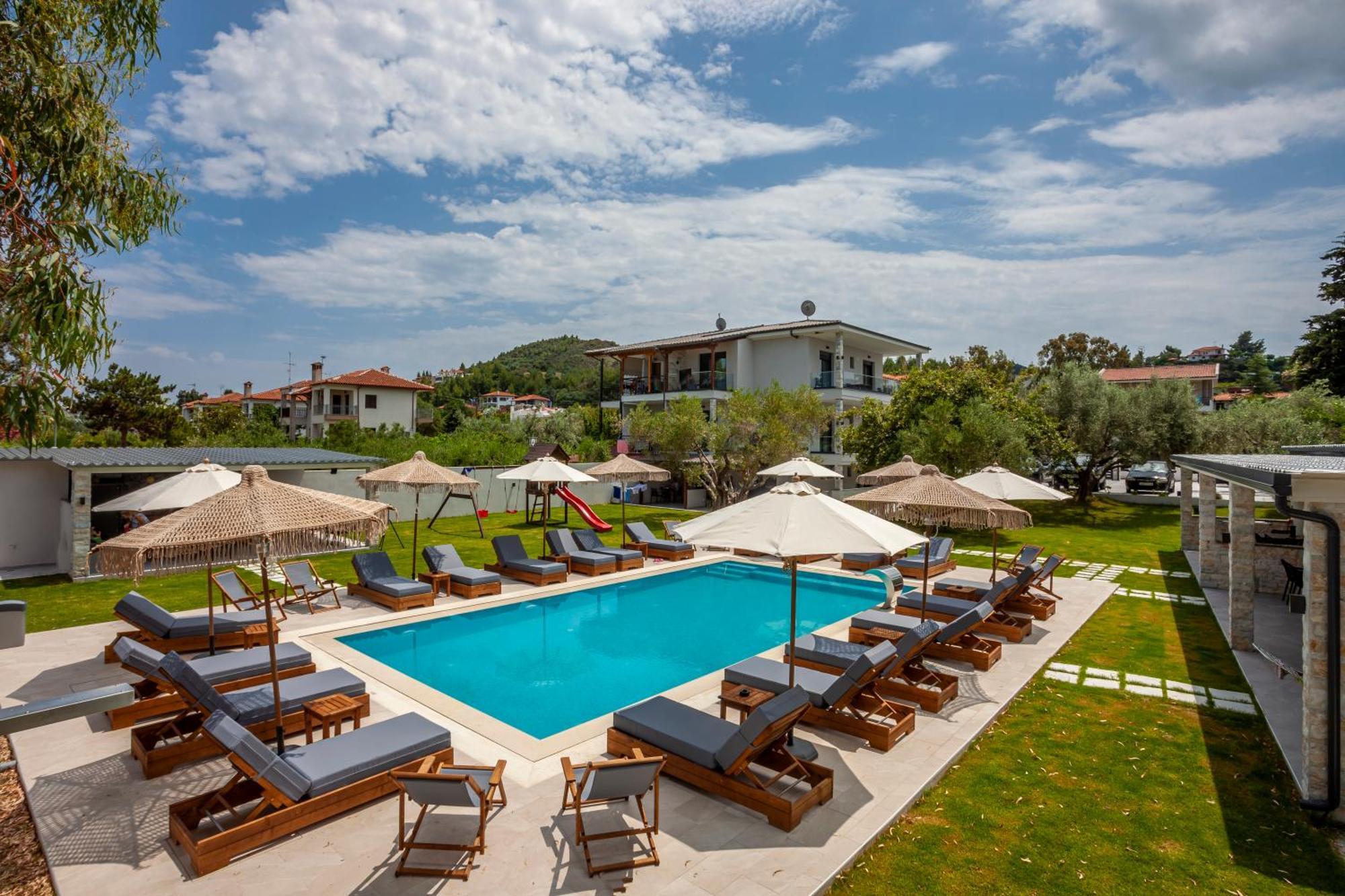 Olia Seaside Residence 120M From The Beach Пефкохори Экстерьер фото
