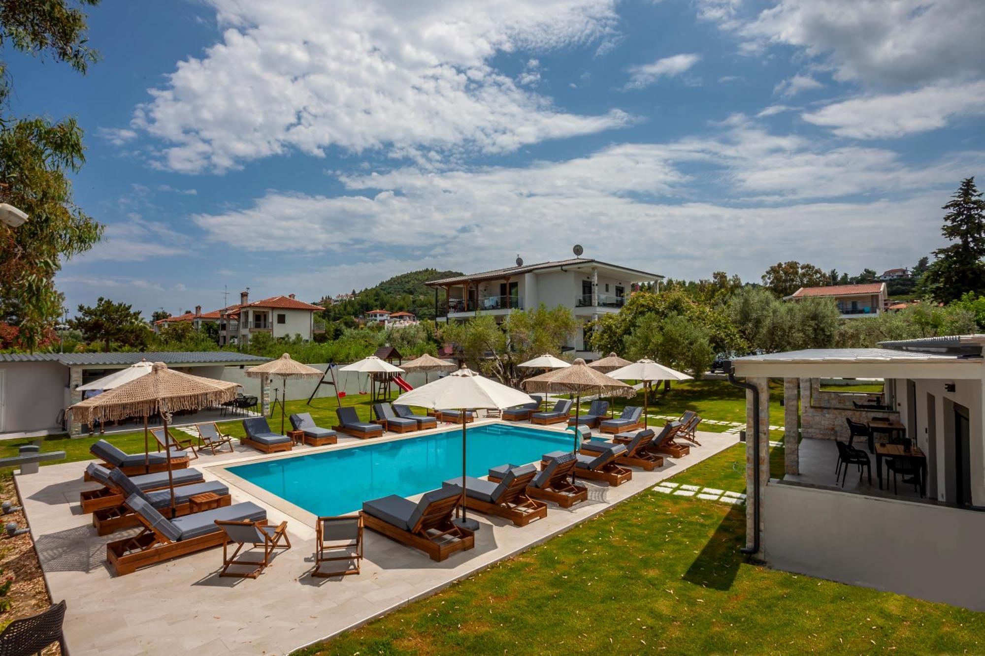Olia Seaside Residence 120M From The Beach Пефкохори Экстерьер фото